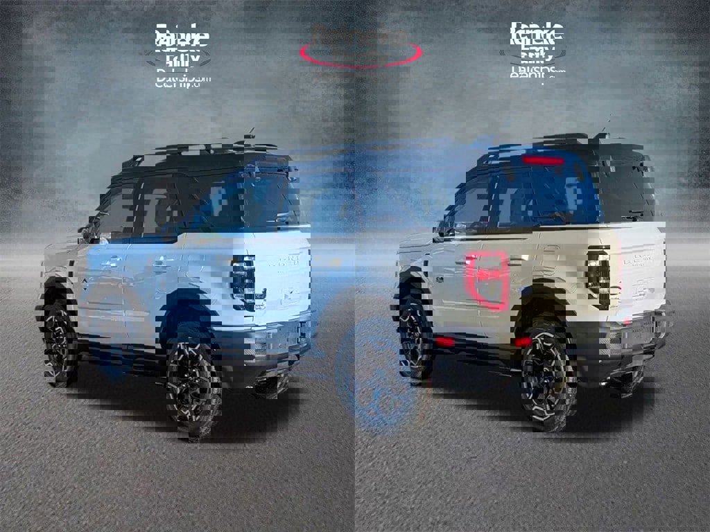 New 2025 Ford Bronco Sport Outer Banks image 8