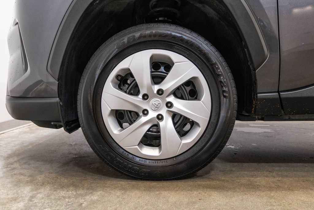 Certified 2025 Toyota RAV4 LE AWD/4WD image 11
