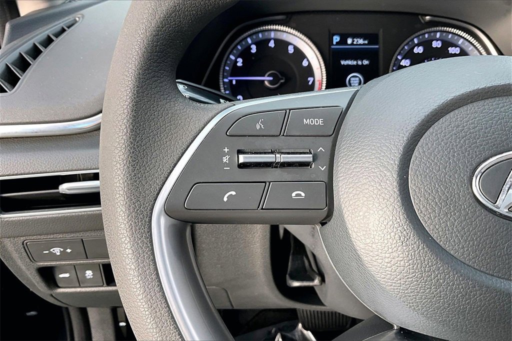 Used 2023 Hyundai Sonata SEL w/ Cargo Package image 18