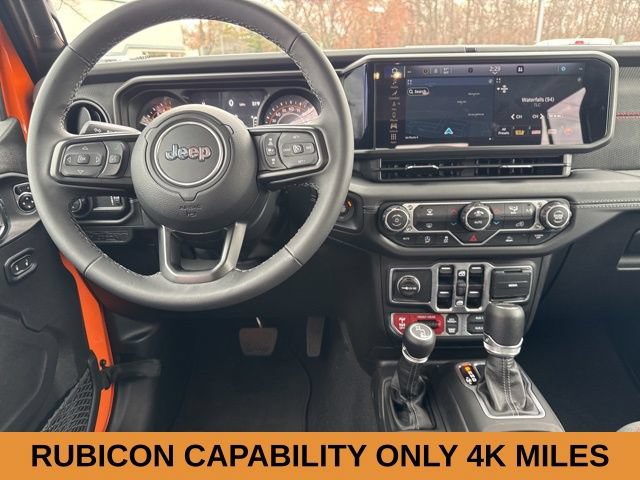 Used 2025 Jeep Gladiator Rubicon w/ Technology Group AWD/4WD image 28
