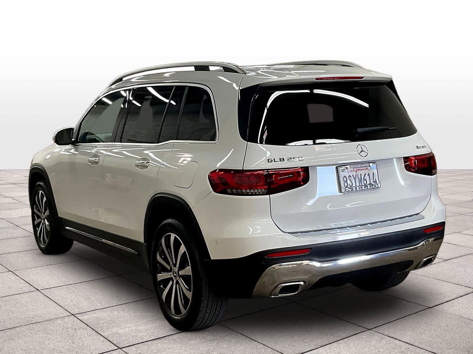 Used 2020 Mercedes-Benz GLB 250 4MATIC image 14