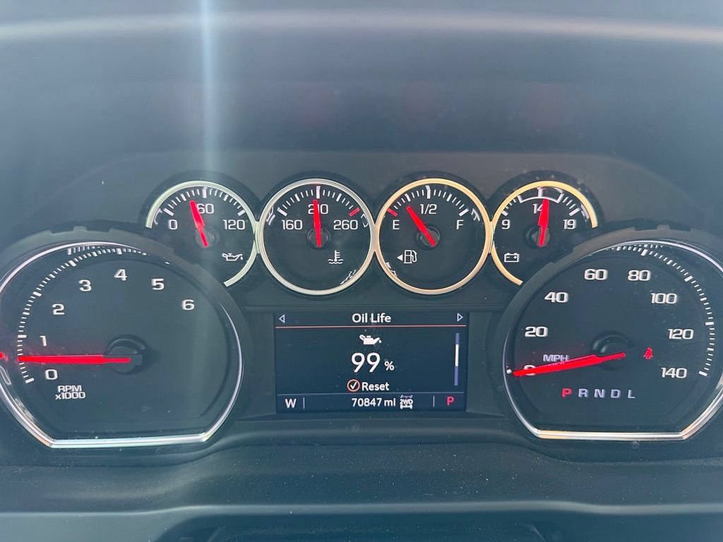 Certified 2022 Chevrolet Silverado 2500 Custom w/ Custom Convenience Package AWD/4WD image 15