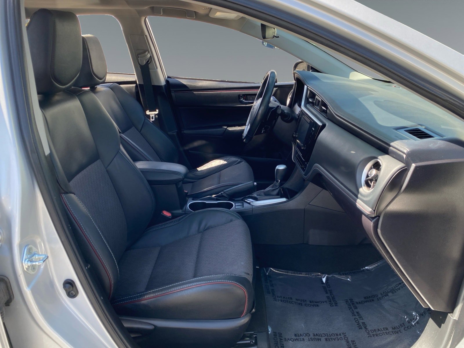 Used 2017 Toyota Corolla SE 50th Anniversary FWD image 15