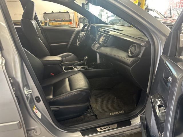 Used 2017 Toyota RAV4 SE AWD/4WD image 20