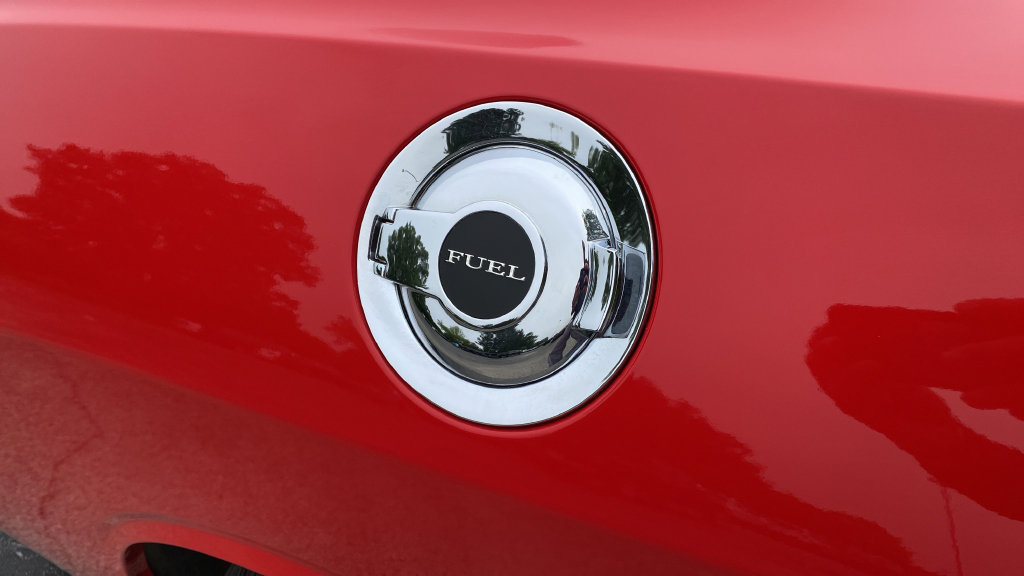 Used 2009 Dodge Challenger SRT8 w/ SRT Option Group II RWD image 40