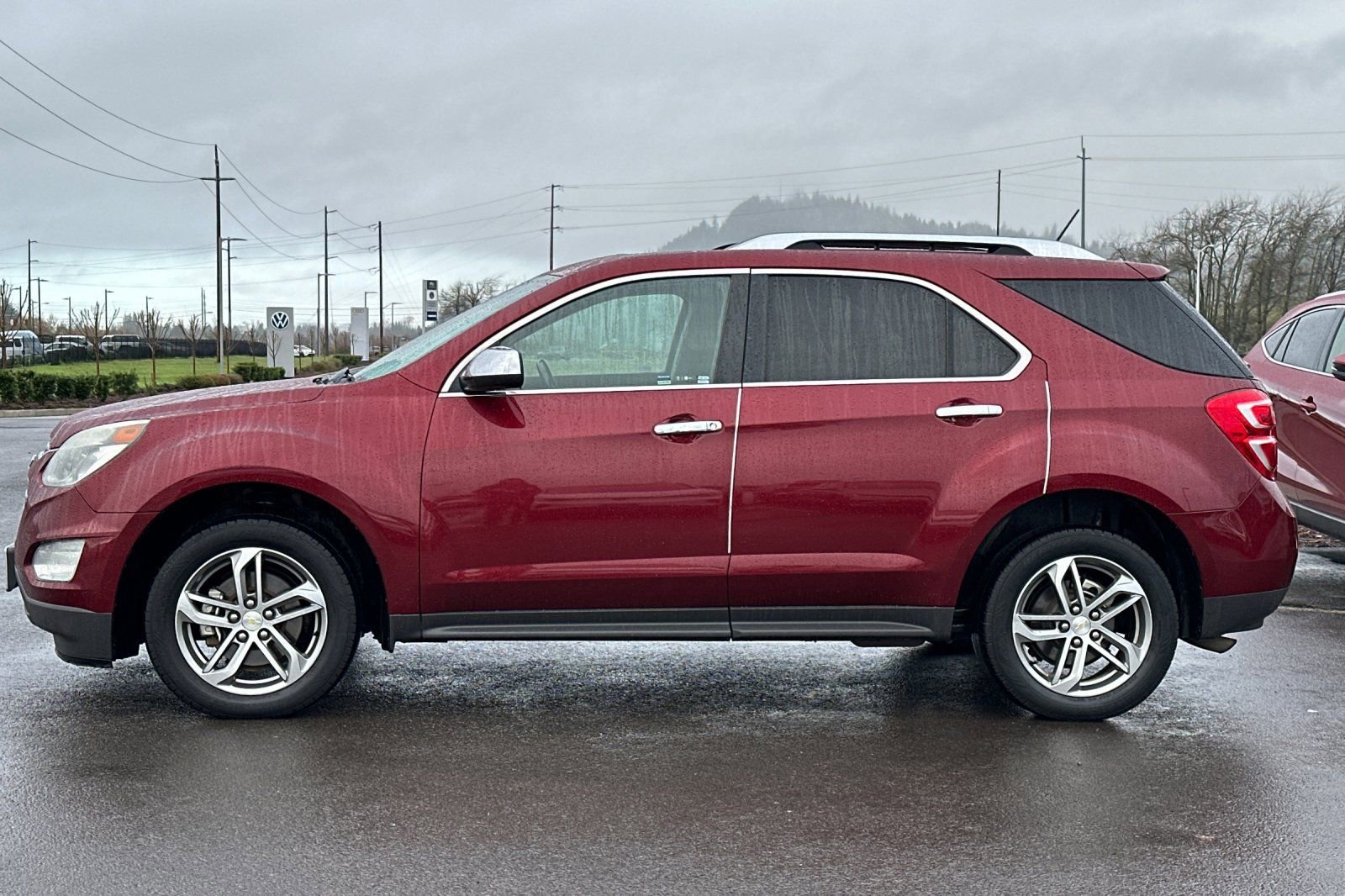 Used 2017 Chevrolet Equinox Premier w/ Enhanced Convenience Package image 6
