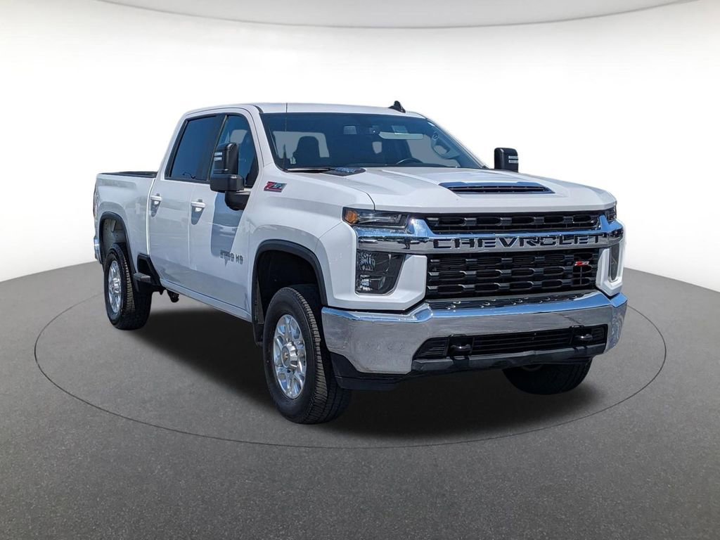 Used 2023 Chevrolet Silverado 2500 LT AWD/4WD image 3