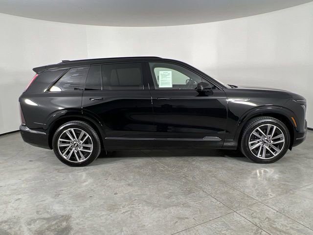 Used 2026 Cadillac Vistiq Sport image 9