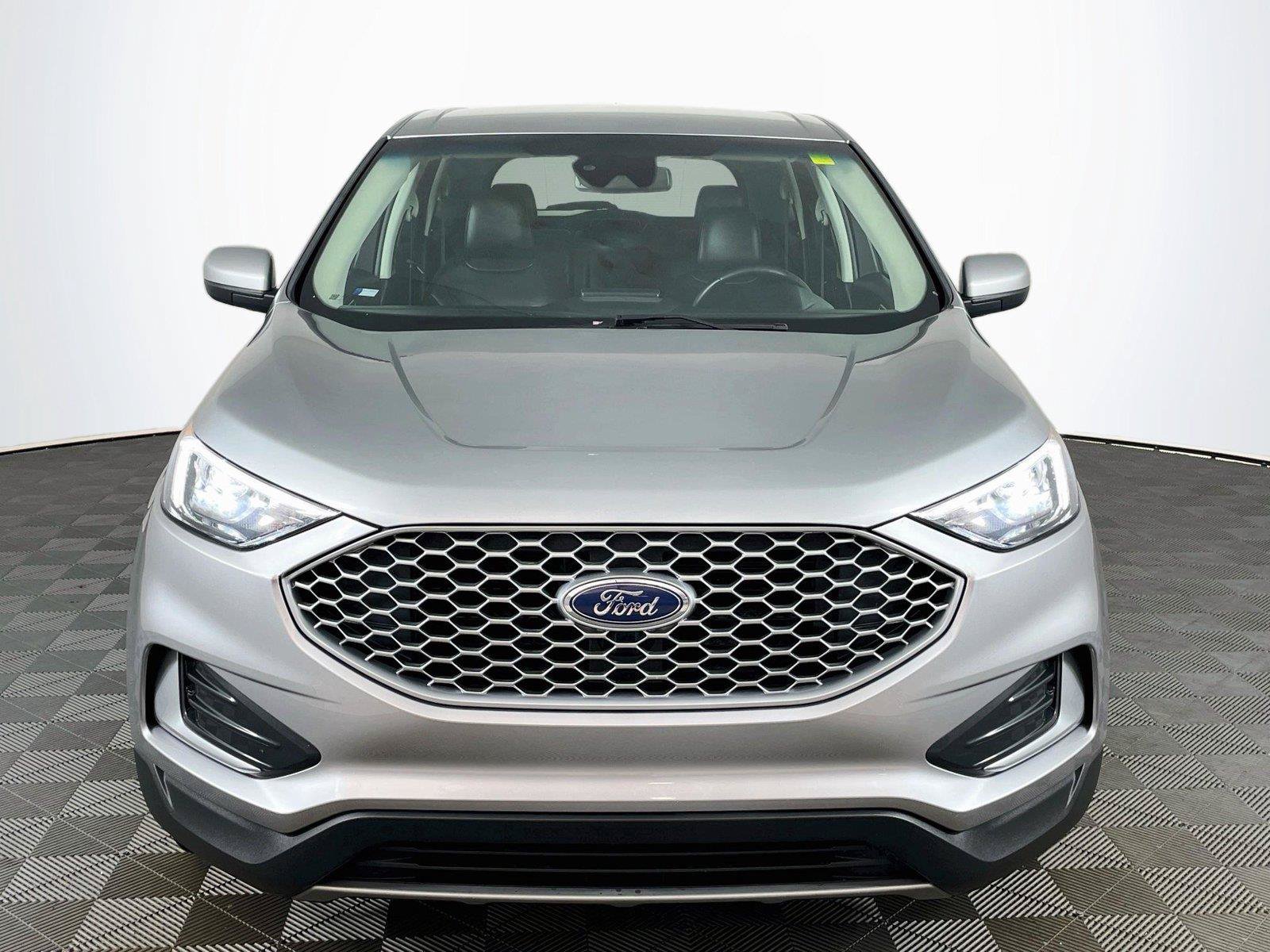 Used 2024 Ford Edge SEL AWD/4WD image 2