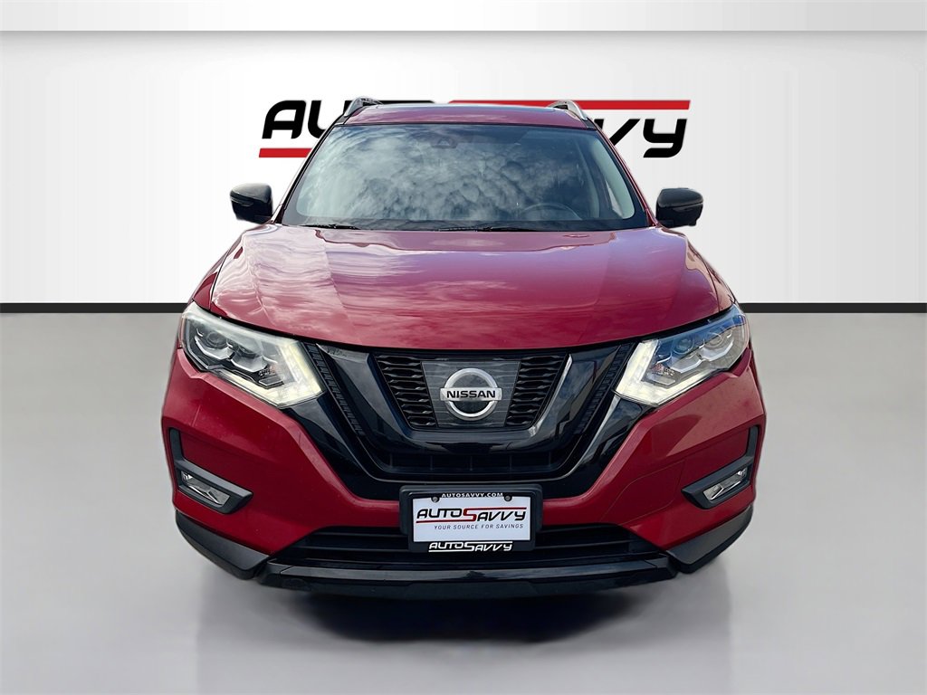 Used 2017 Nissan Rogue SL w/ SL Premium Package image 2