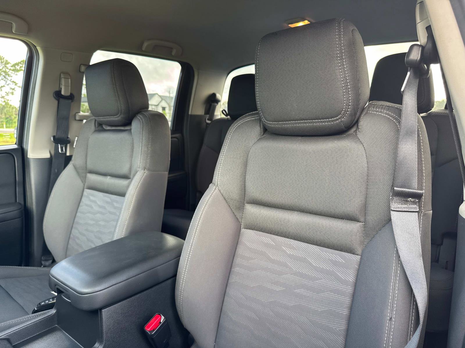 Used 2024 Nissan Frontier SV w/ Technology Package image 20