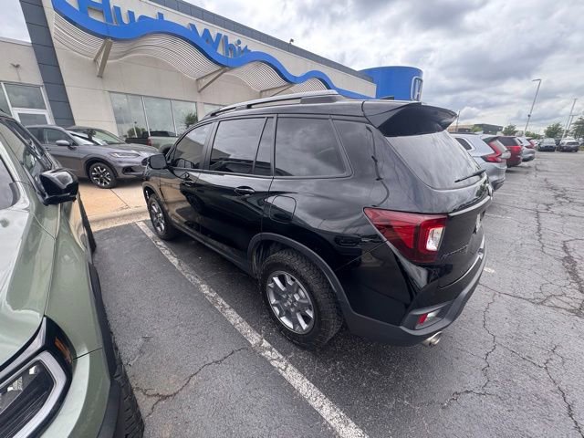 Used 2025 Honda Passport TrailSport image 7