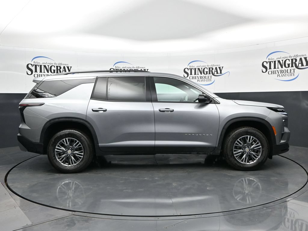 Used 2026 Chevrolet Traverse LT AWD/4WD image 10