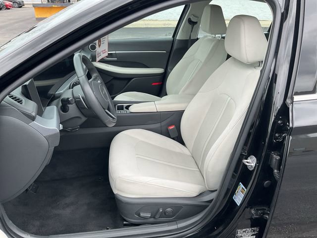 Used 2024 Hyundai Sonata SEL w/ Convenience Package image 9