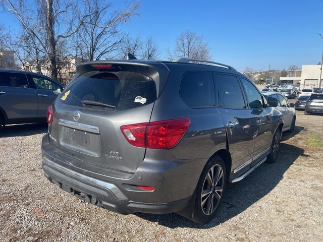 Used 2019 Nissan Pathfinder Platinum image 2