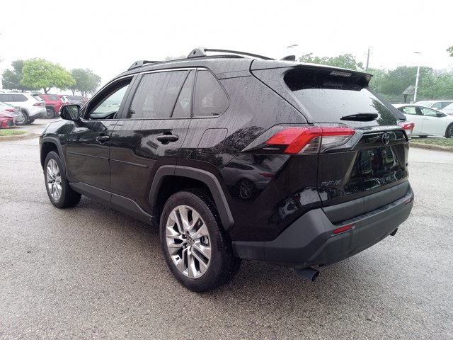 Used 2025 Toyota RAV4 XLE Premium FWD image 7