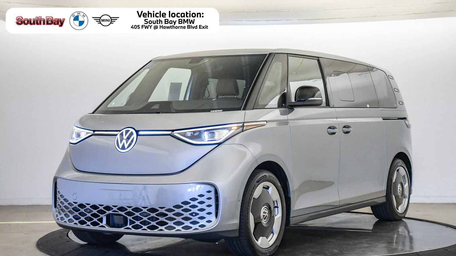 Used 2025 Volkswagen ID. Buzz Pro S RWD image 1