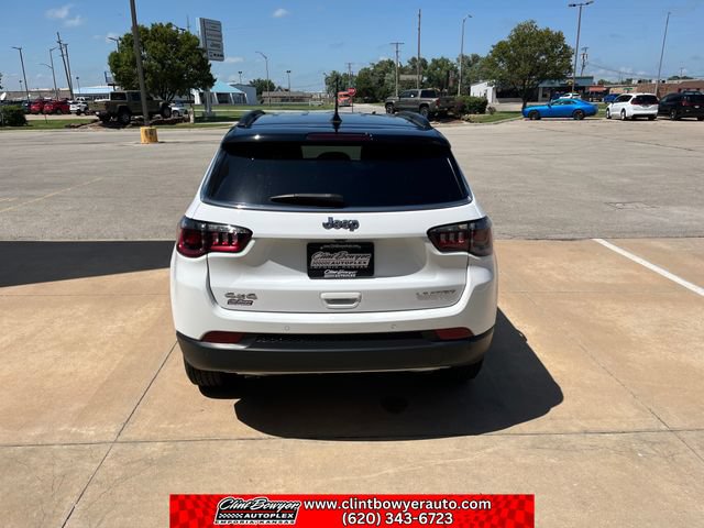 Used 2023 Jeep Compass Limited AWD/4WD image 4