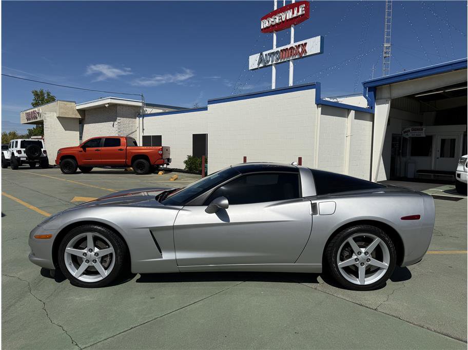 Used 2005 Chevrolet Corvette Coupe w/ Preferred Equipment Group image 9