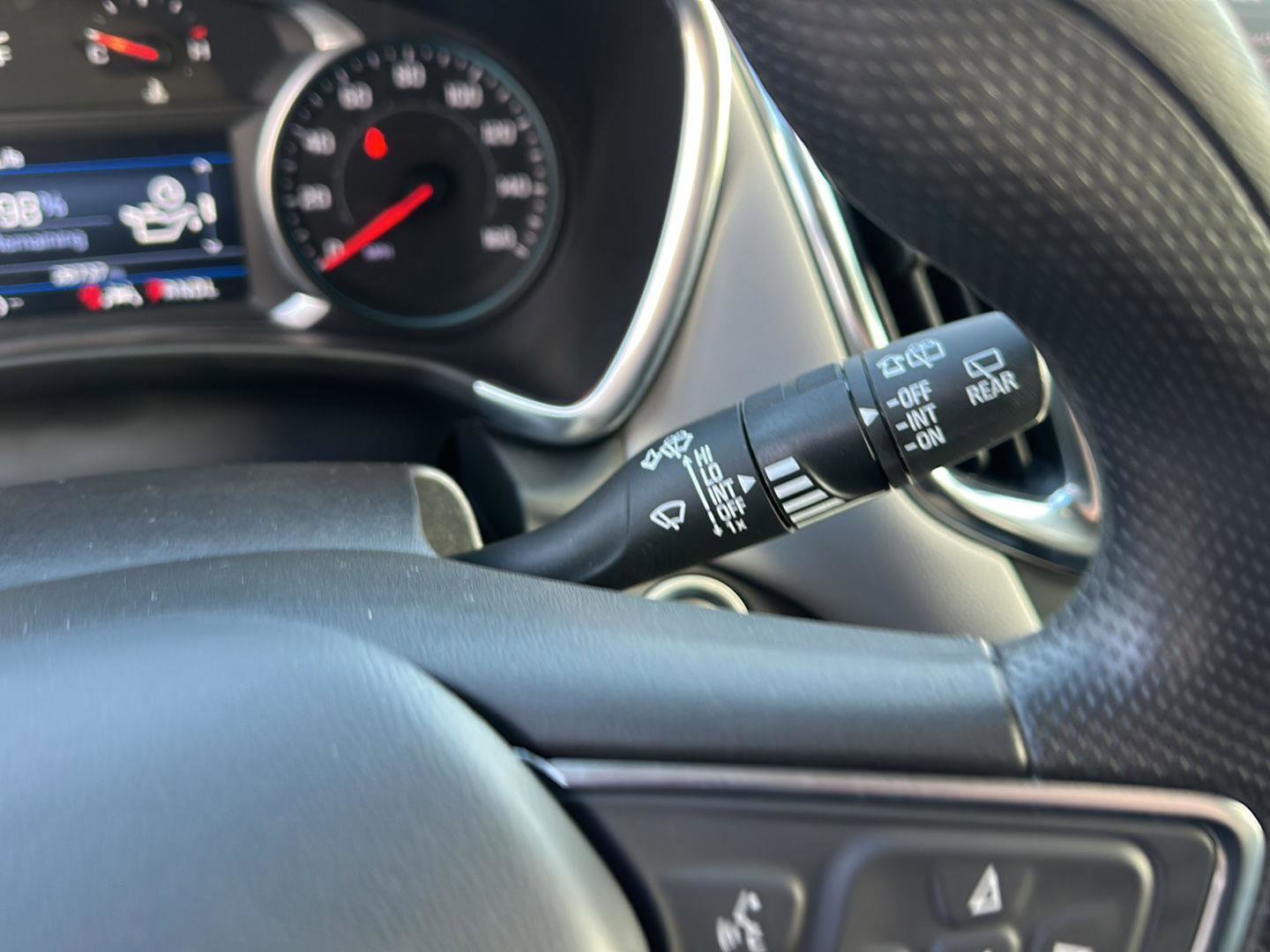 Used 2024 Chevrolet Equinox LS w/ LS Convenience Package image 23