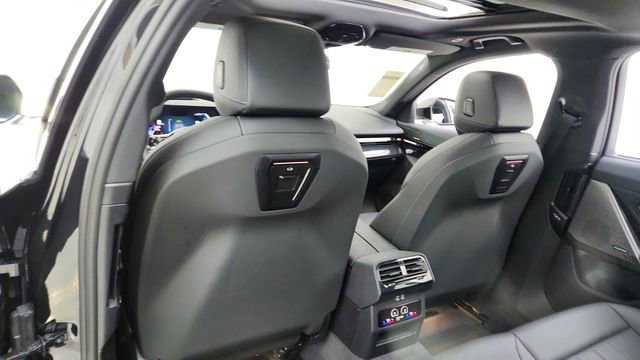 Used 2026 BMW 530i image 31