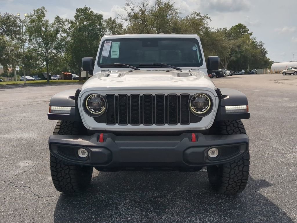 Used 2025 Jeep Gladiator Rubicon w/ Safety Group image 9