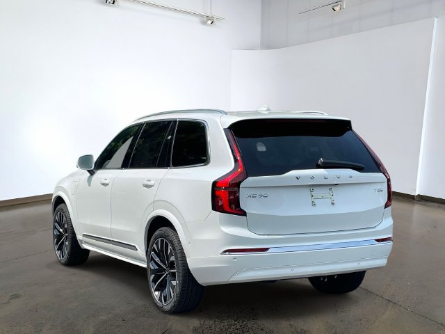 New 2026 Volvo XC90 B6 Plus w/ Protection Package Premier AWD/4WD image 6