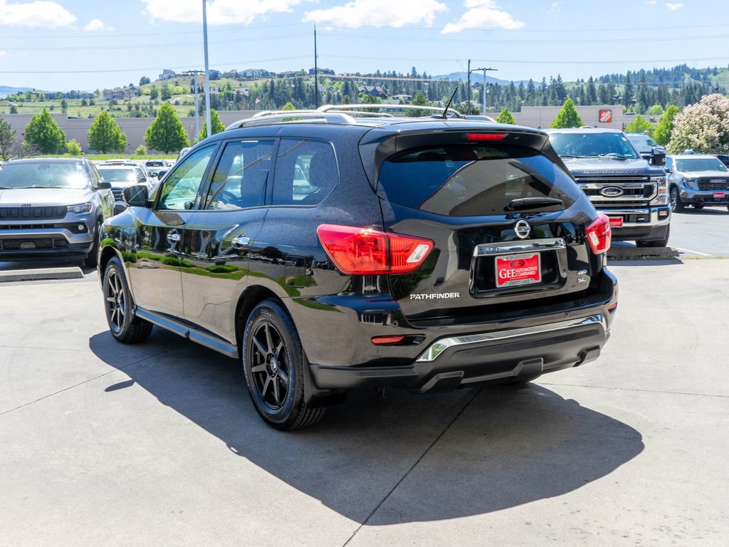 Used 2017 Nissan Pathfinder SL AWD/4WD image 5