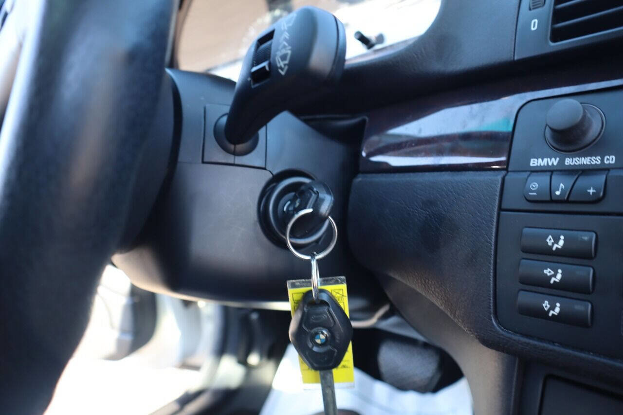 Used 2006 BMW 325Ci Coupe image 28