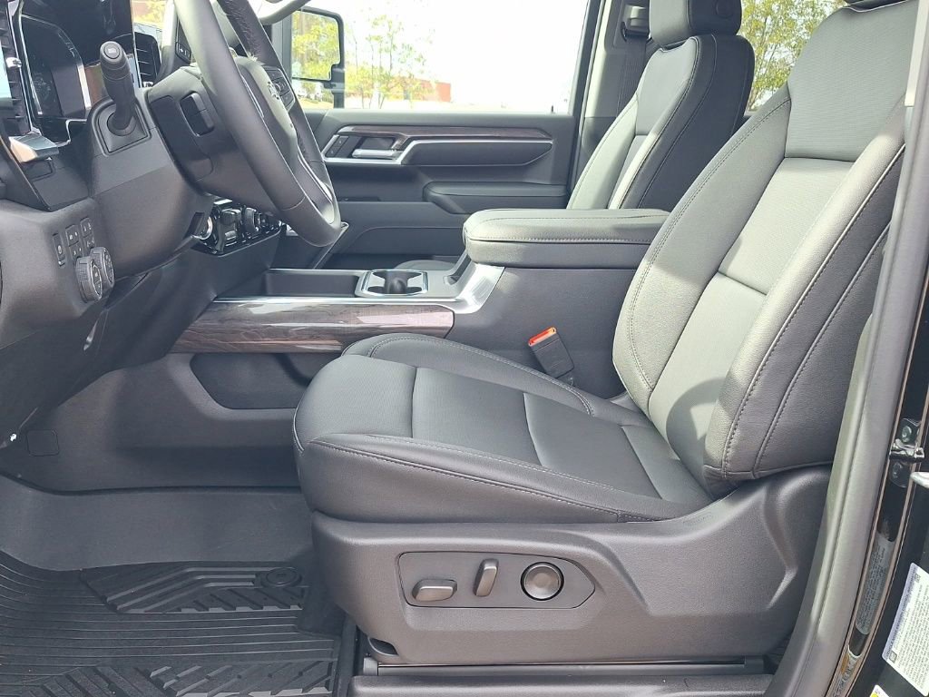 New 2026 Chevrolet Silverado 2500 LTZ w/ Trail Boss Package image 14