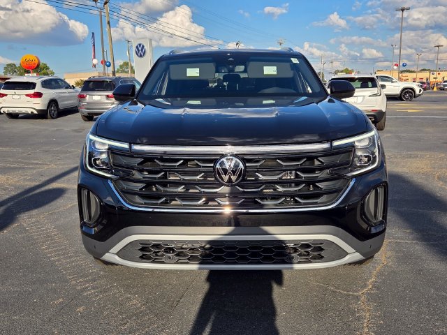 New 2026 Volkswagen Atlas Cross Sport SE FWD image 2