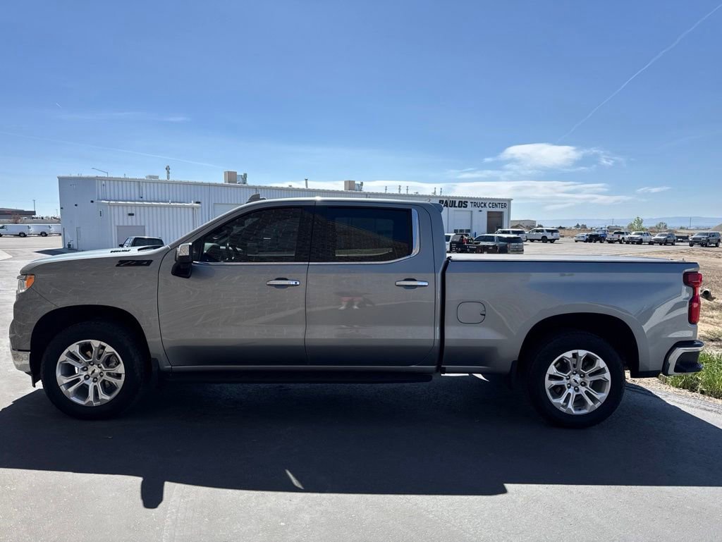 Used 2023 Chevrolet Silverado 1500 LTZ AWD/4WD image 7