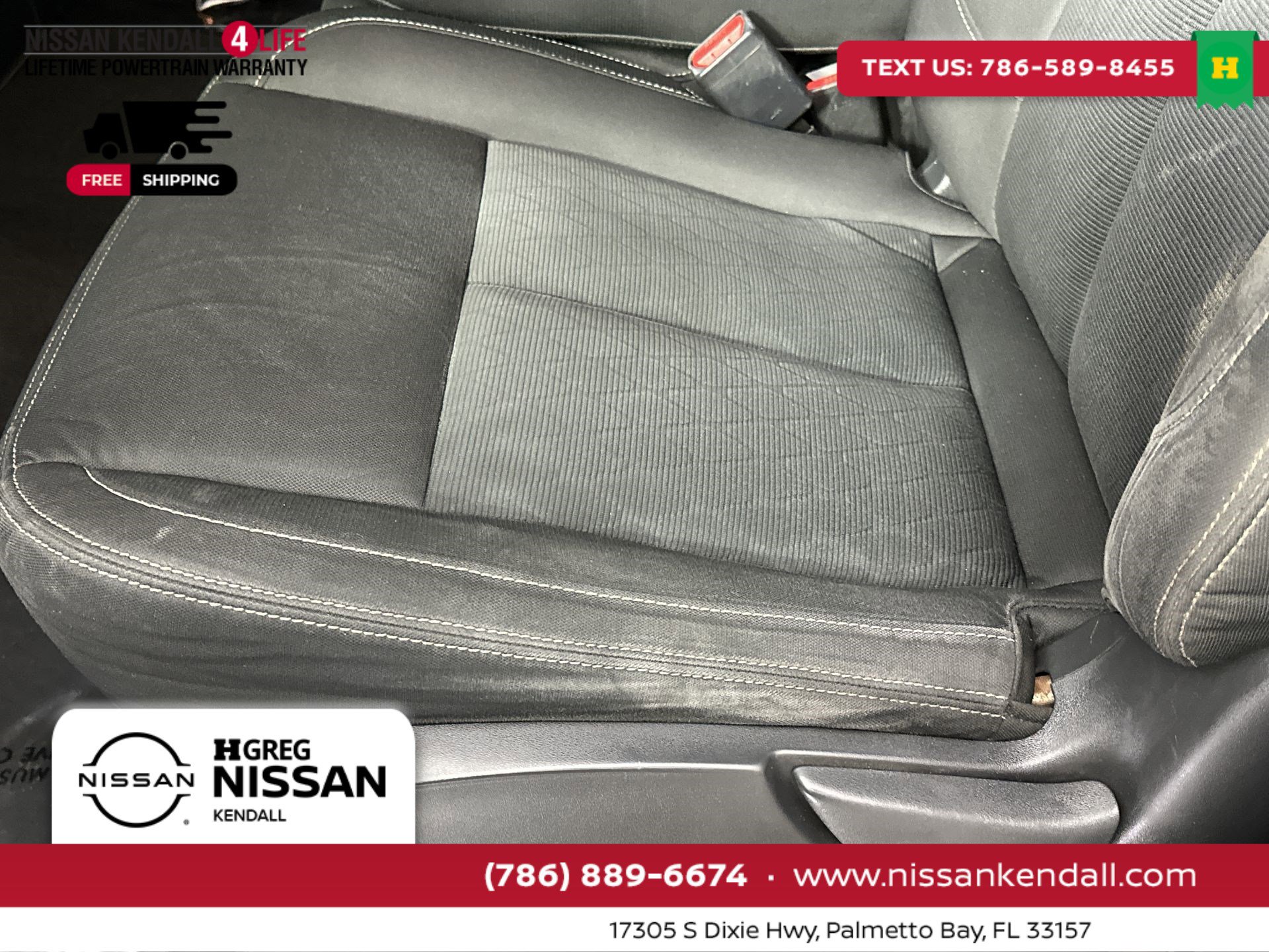 Used 2018 Nissan Titan SV image 16