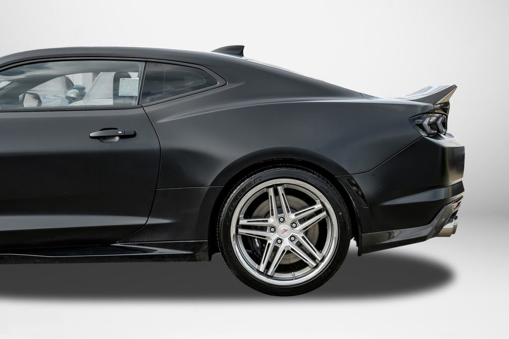 Used 2019 Chevrolet Camaro ZL1 RWD image 11