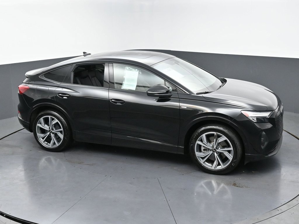 Used 2024 Audi Q4 e-tron Premium Plus w/ Premium Plus image 41