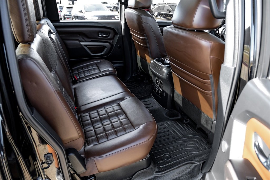 Used 2020 Nissan Titan Platinum Reserve w/ Moonroof Package image 39