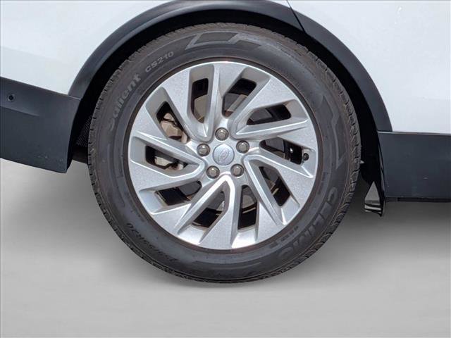 Used 2024 Land Rover Discovery S image 22