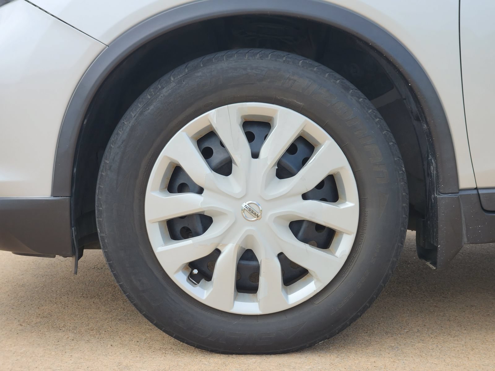 Used 2019 Nissan Rogue S FWD image 14