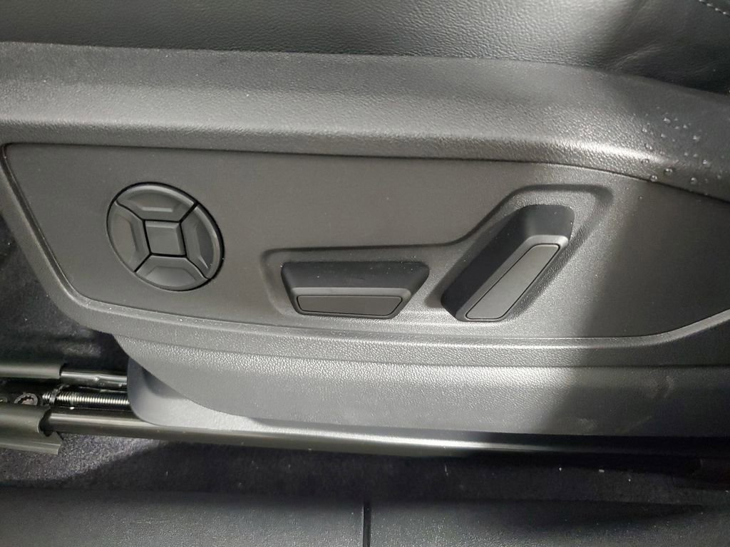 New 2026 Audi Q5 Premium Plus image 21