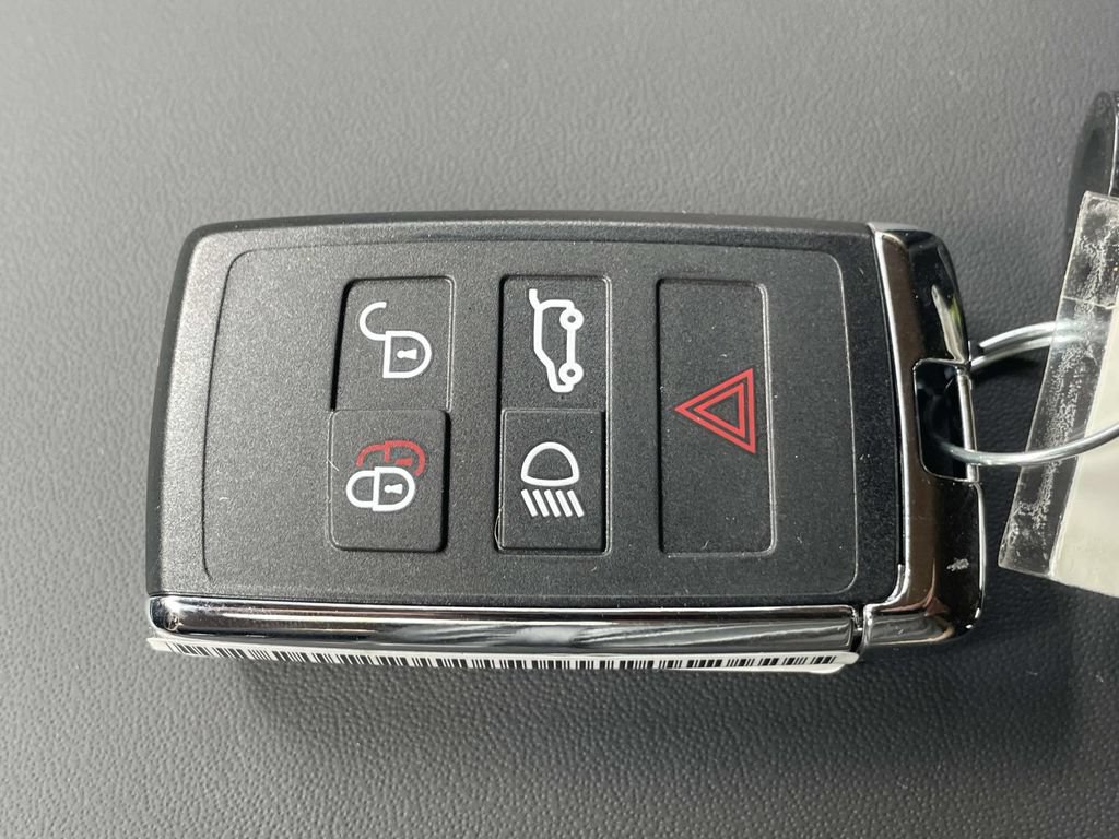 New 2026 Land Rover Range Rover Sport Dynamic SE AWD/4WD image 39