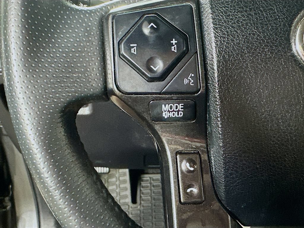 Used 2021 Toyota 4Runner TRD Off-Road Premium AWD/4WD image 22