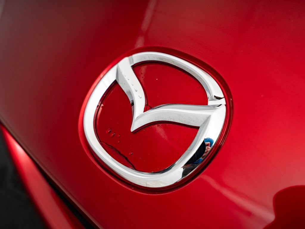 Used 2022 MAZDA MX-5 Miata RF Grand Touring w/ Weather Package RWD image 3