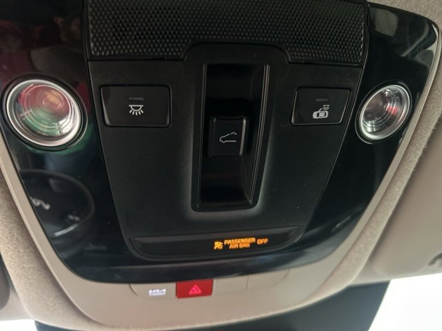 Used 2024 Kia Niro EX Touring image 16