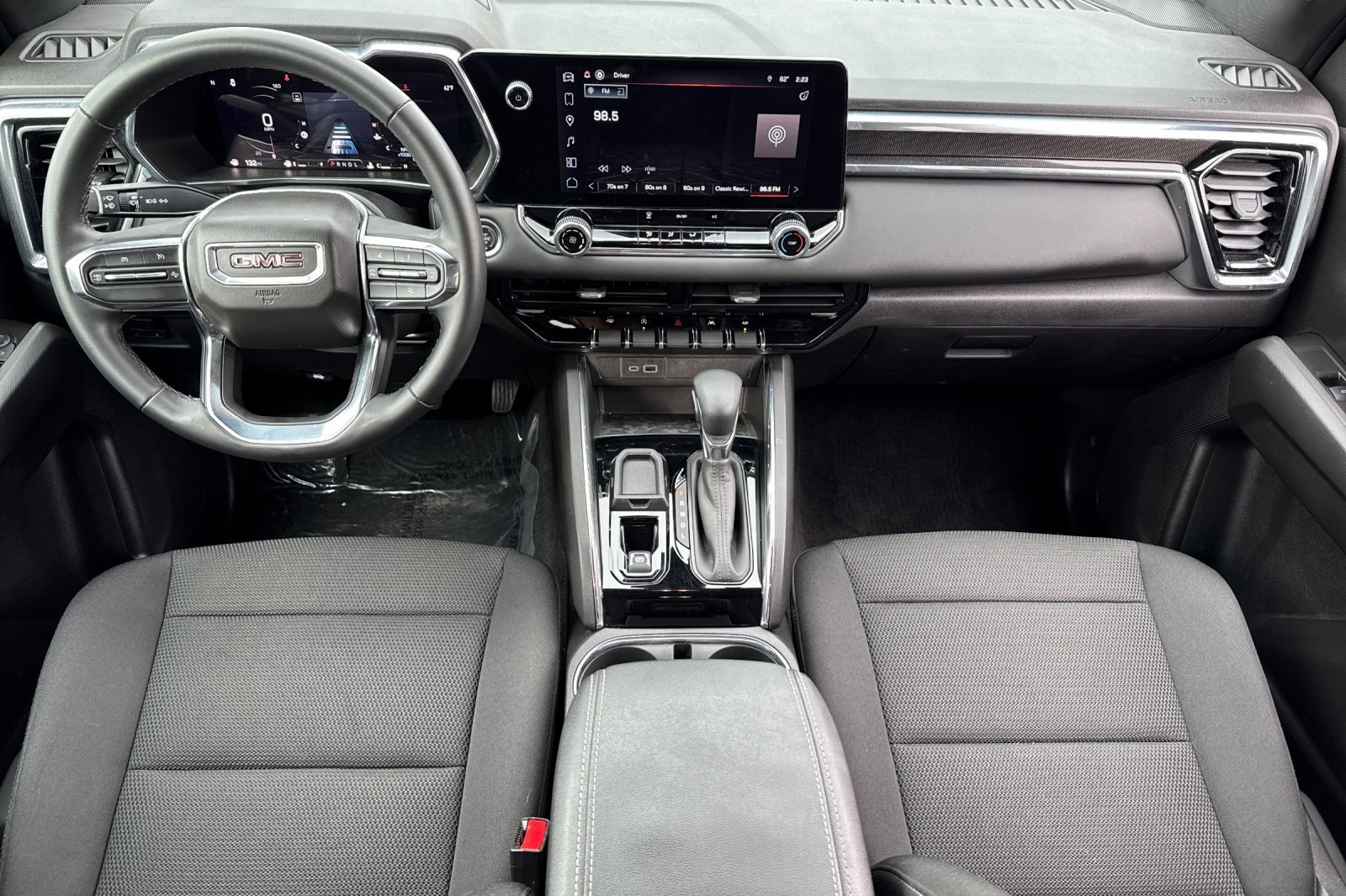 Used 2024 GMC Canyon Elevation w/ Trailering Package image 16