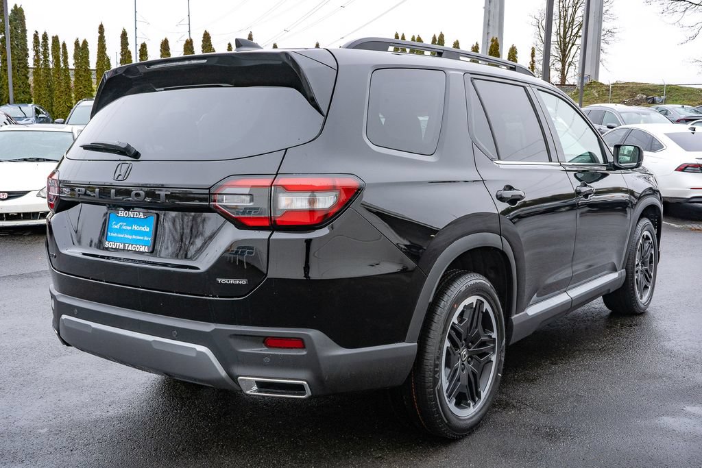 New 2026 Honda Pilot Touring image 6