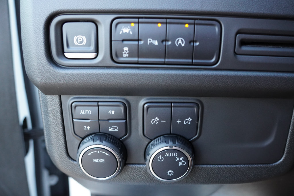 Certified 2024 Chevrolet Tahoe LT AWD/4WD image 27