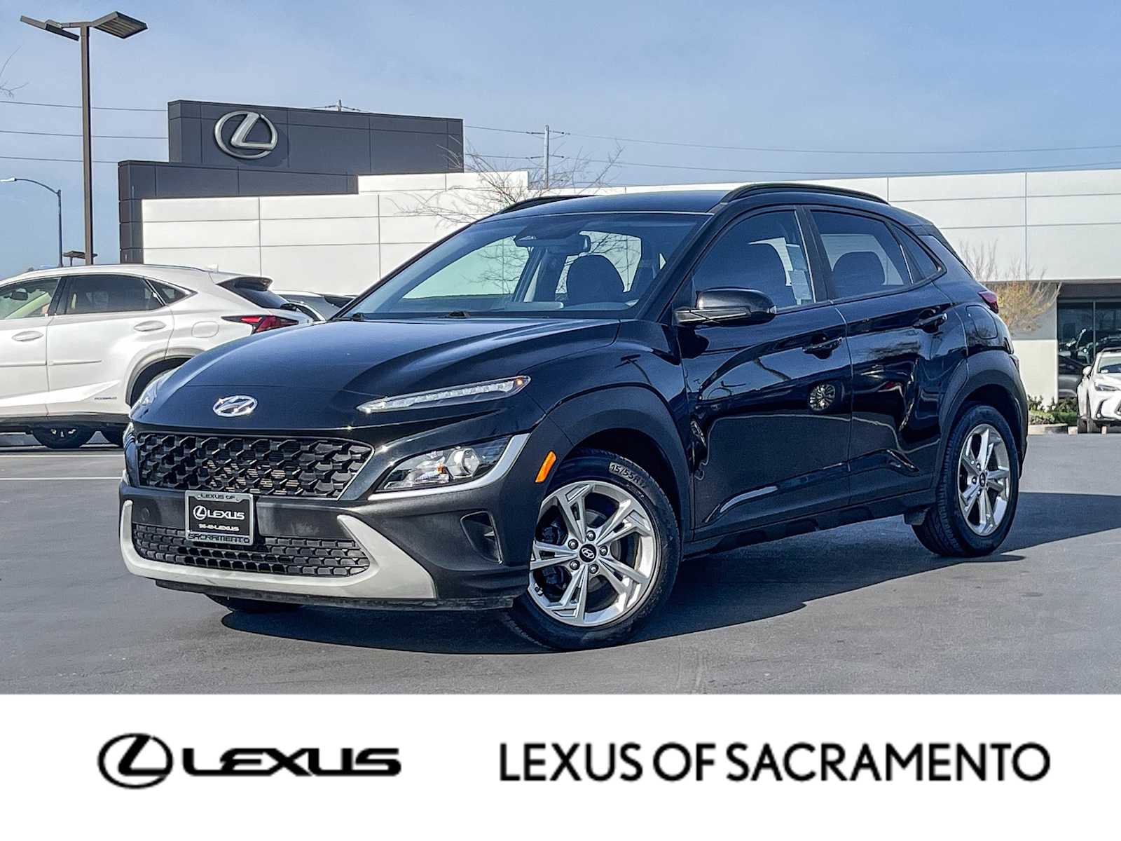 Used 2022 Hyundai Kona SEL image 1