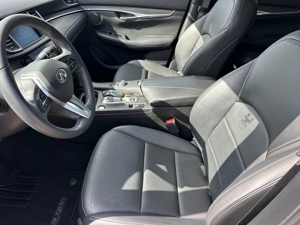 Used 2023 INFINITI QX50 Pure image 9