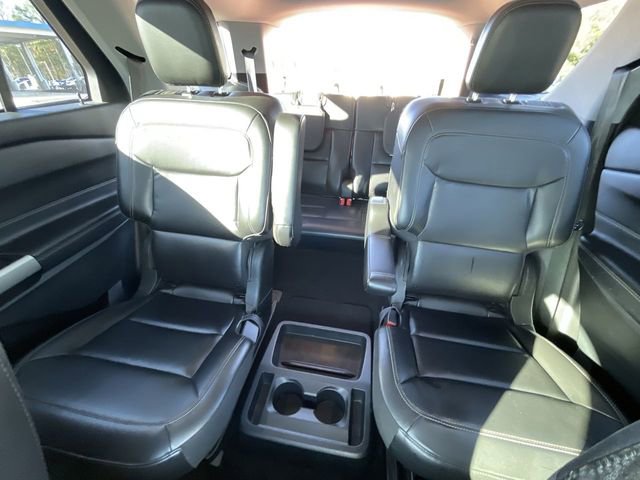 Used 2021 Ford Explorer XLT w/ Equipment Group 202A image 16