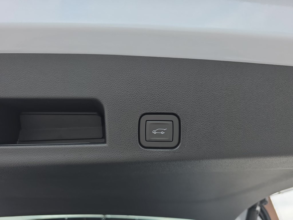 New 2026 Buick Enclave Sport Touring w/ Power Package FWD image 39